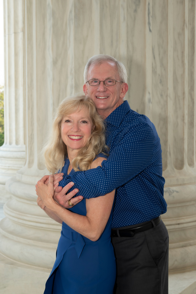portraitions-family-portraits-Q91T36AKOVH5.jpg