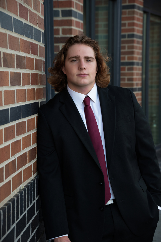 portraitions-senior-portraits-HTSMT6H2D612.jpg