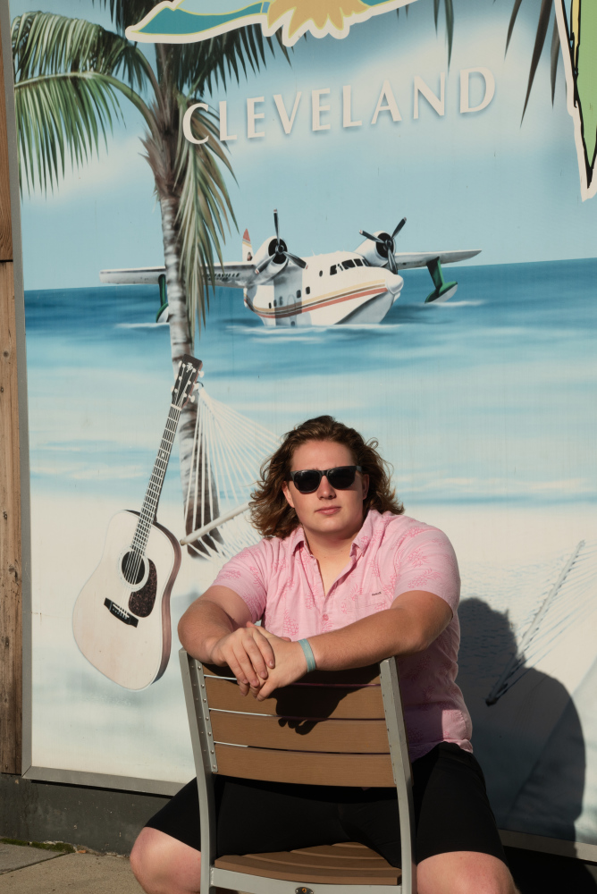 portraitions-senior-portraits-KLKLB7JM2M0C.jpg